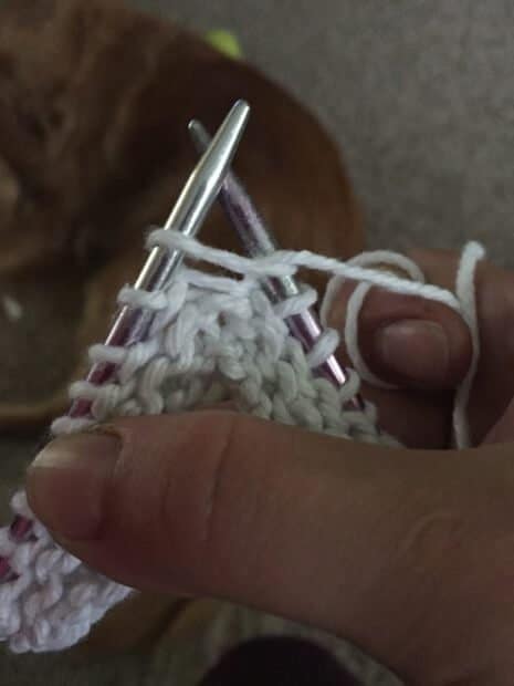 Basic Knit Stitch - A Chick And Her Garden