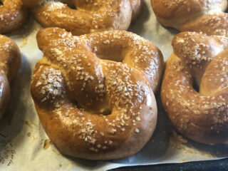 10 Tips For Cutting Chicken Costs - A Chick And Her Garden