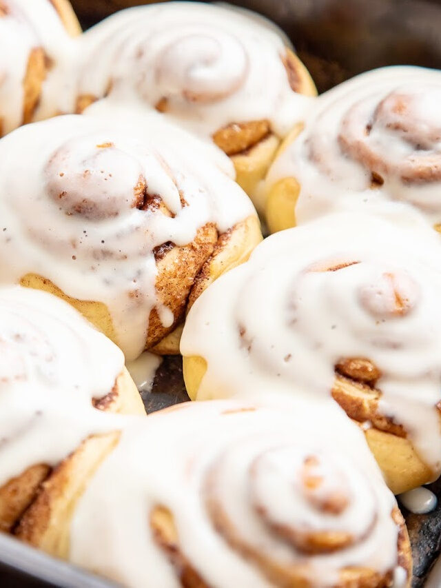 Sourdough Cinnamon Rolls